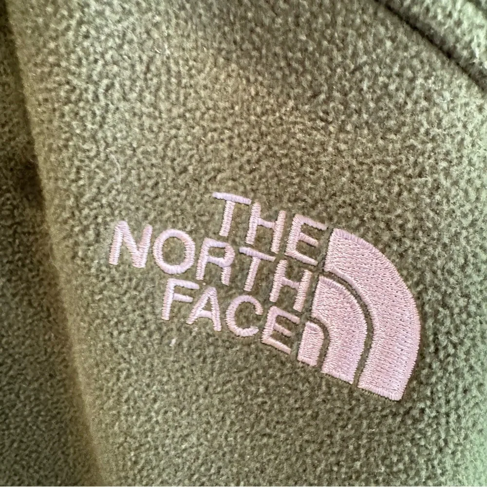 The North Face Men’s Green Fleece Zip Front Jacket Large‎